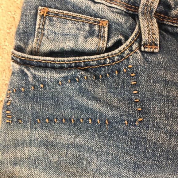 Gap Kids Embroidered Butterfly Denim Shorts - Picture 4 of 5